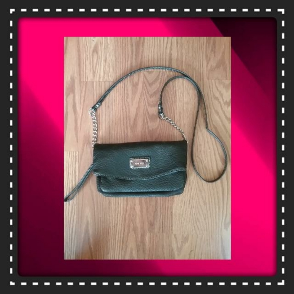 NINE WEST WRISTLET & CROSSBODY PURSE